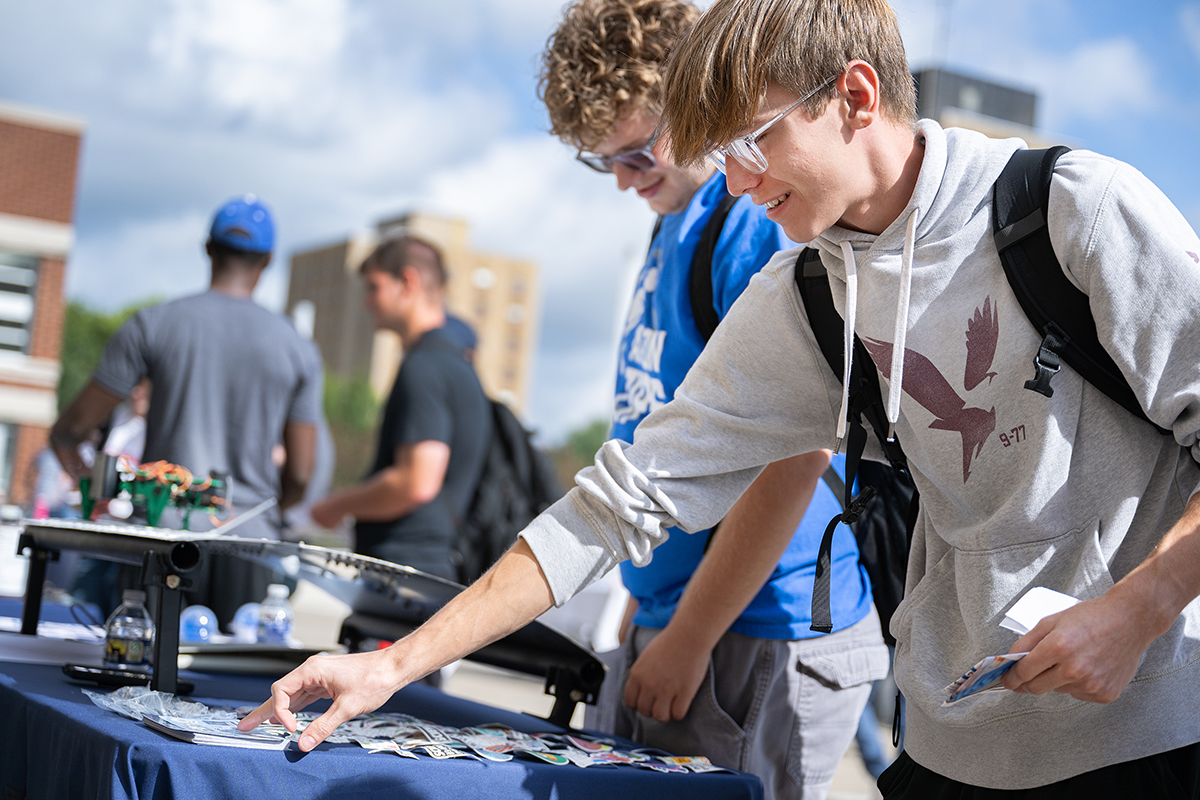 UA students at the CEPS Opportunity Fair.