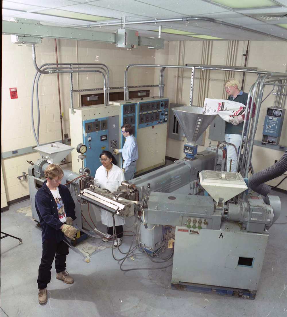 Students working in a polymer lab